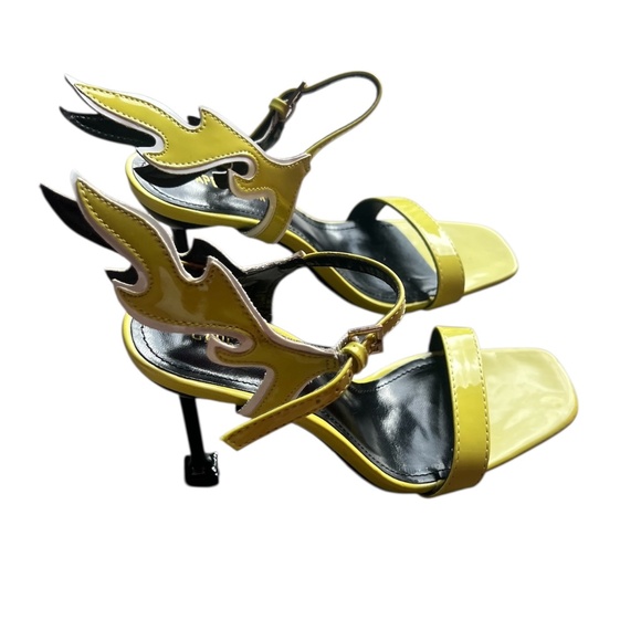 NEW Cape Robbin Inferno Flame Accent Stiletto Heels Open Toe Sandals Neon Yllow - Picture 5 of 9